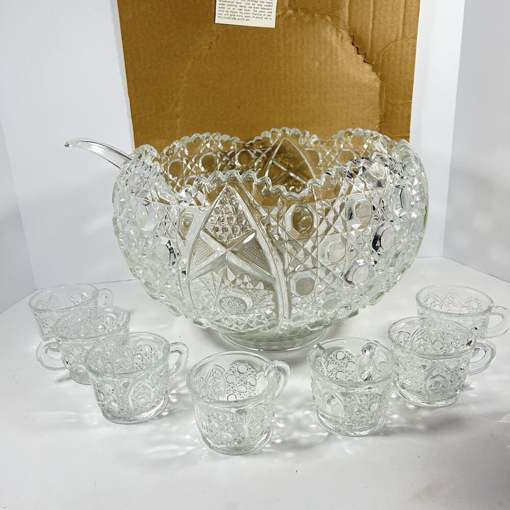 Vintage L.E. Smith Glass Daisy & Button Punch Bowl Set 18 Cups Original Box